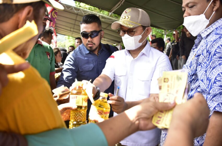  Penjagub Hamka Layani Masyarakat pada Pasar Murah