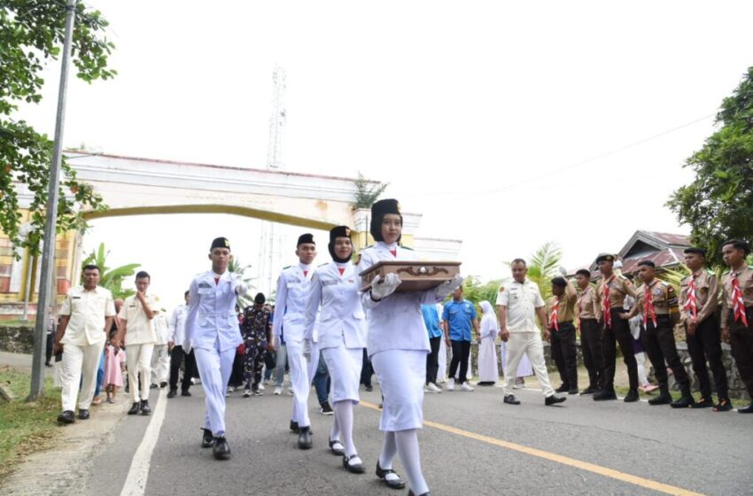  Duplikat Bendera Pusaka Disambut Meriah di Gorontalo Utara