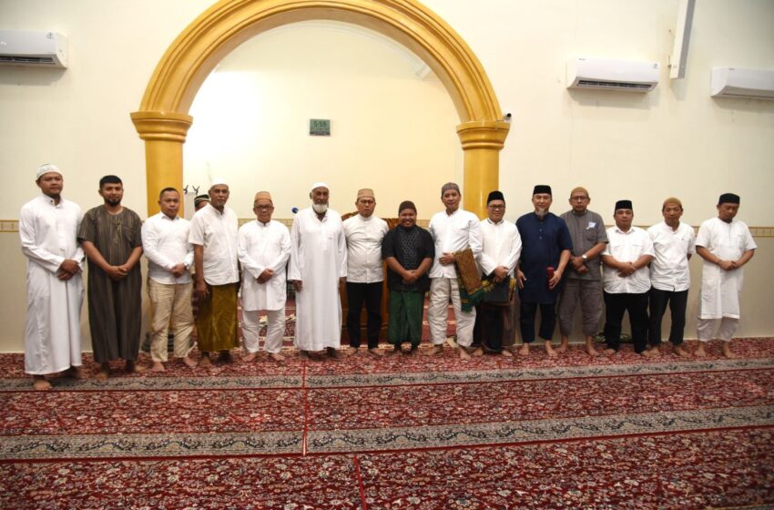  Awali Tahun 2023, Penjagub Gorontalo Salat Subuh di Al-Irsyad