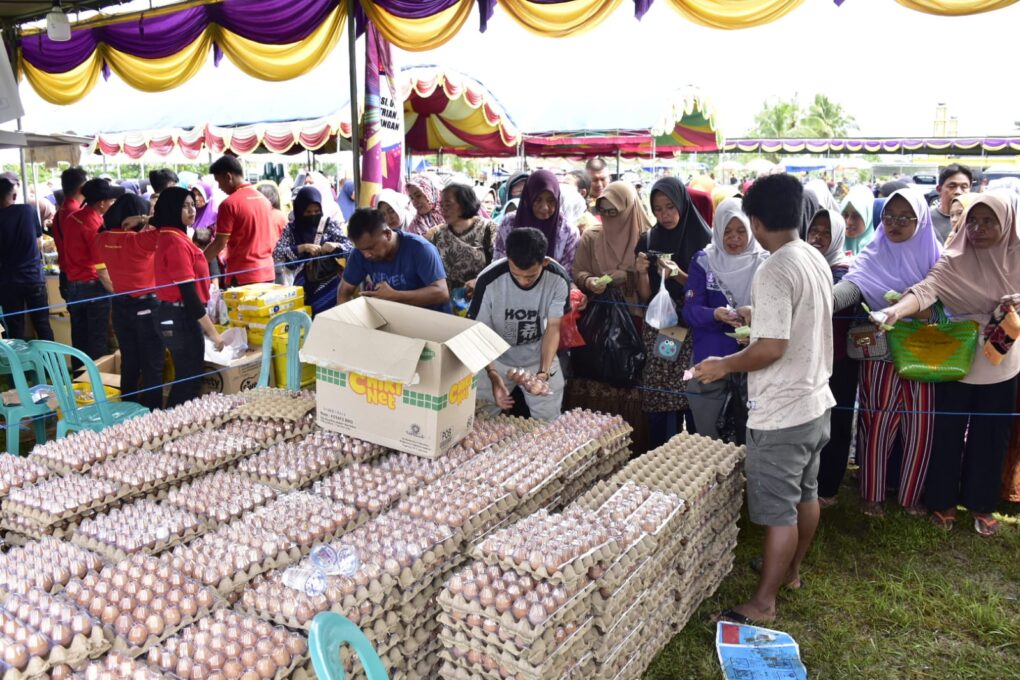  Warga Kecamatan Wonosari Nikmati Pasar Murah Pemprov Gorontalo