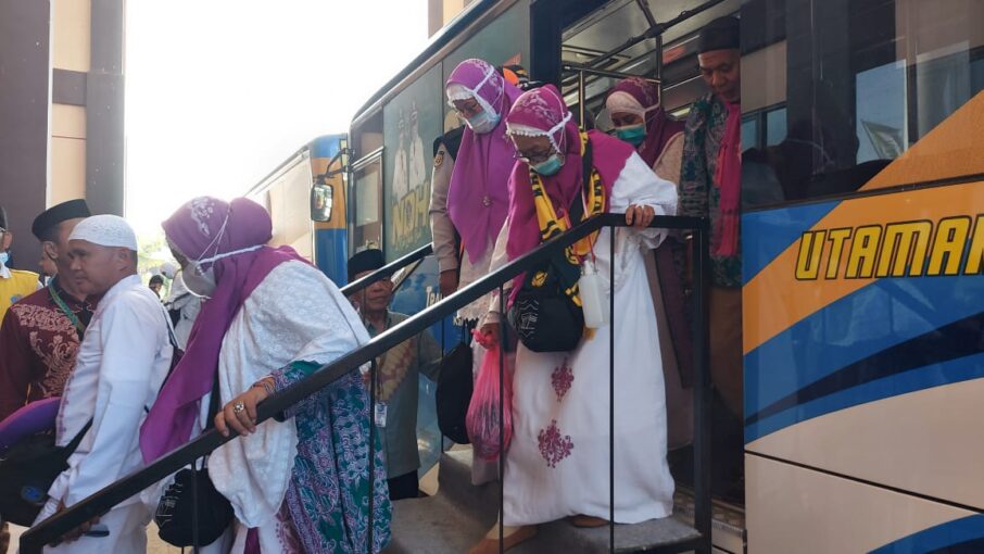  22 Bus Dikerahkan Dishub Gorontalo Jemput Jemaah Haji Kloter 29