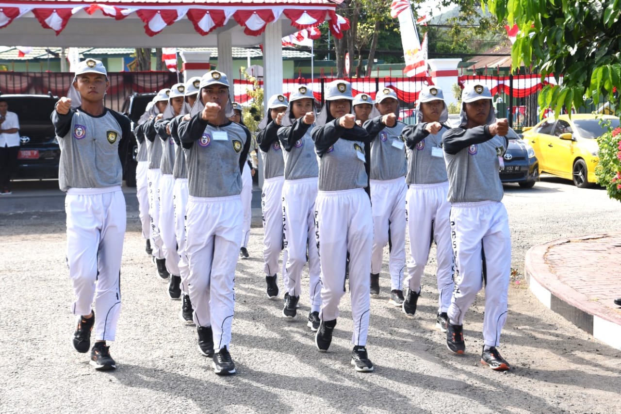  Paskibraka Gorontalo Mulai Berlatih di Halaman Rujab Gubernur