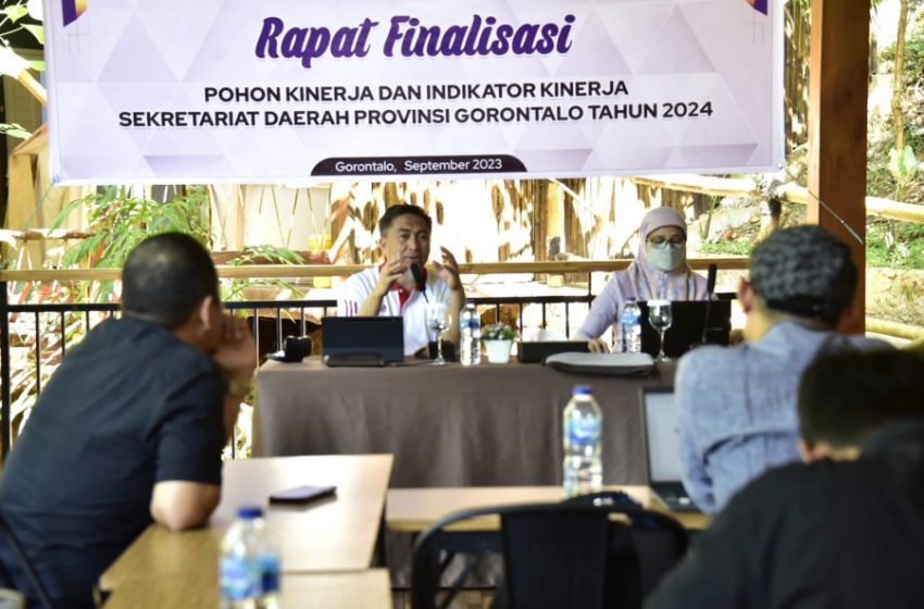  Penjabat Sekdaprov Dampingi Jajaran Setda Gorontalo Rapat Finalisasi Pohon Kinerja 2024