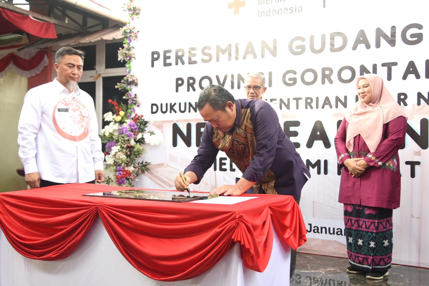  Penjagub Ismail Resmikan Gudang Logistik PMI Gorontalo