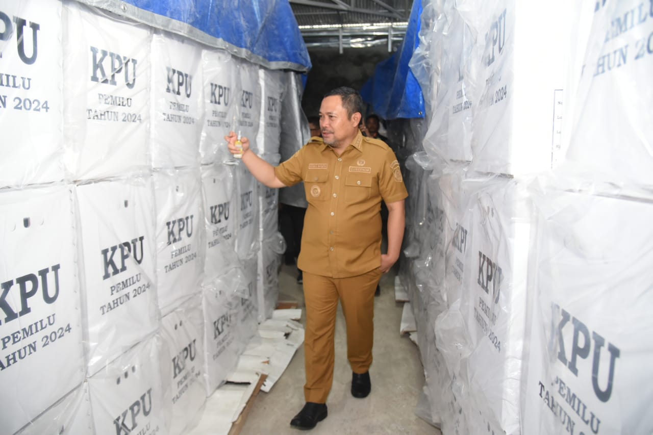  Election Logistic Needs is about to be Distributed, Acting Governor : the Problem is the Rain 