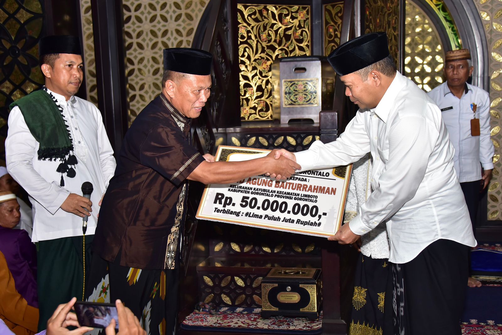  Hibah Masjid Baiturrahman dari Pemprov Diapresiasi Bupati Gorontalo   