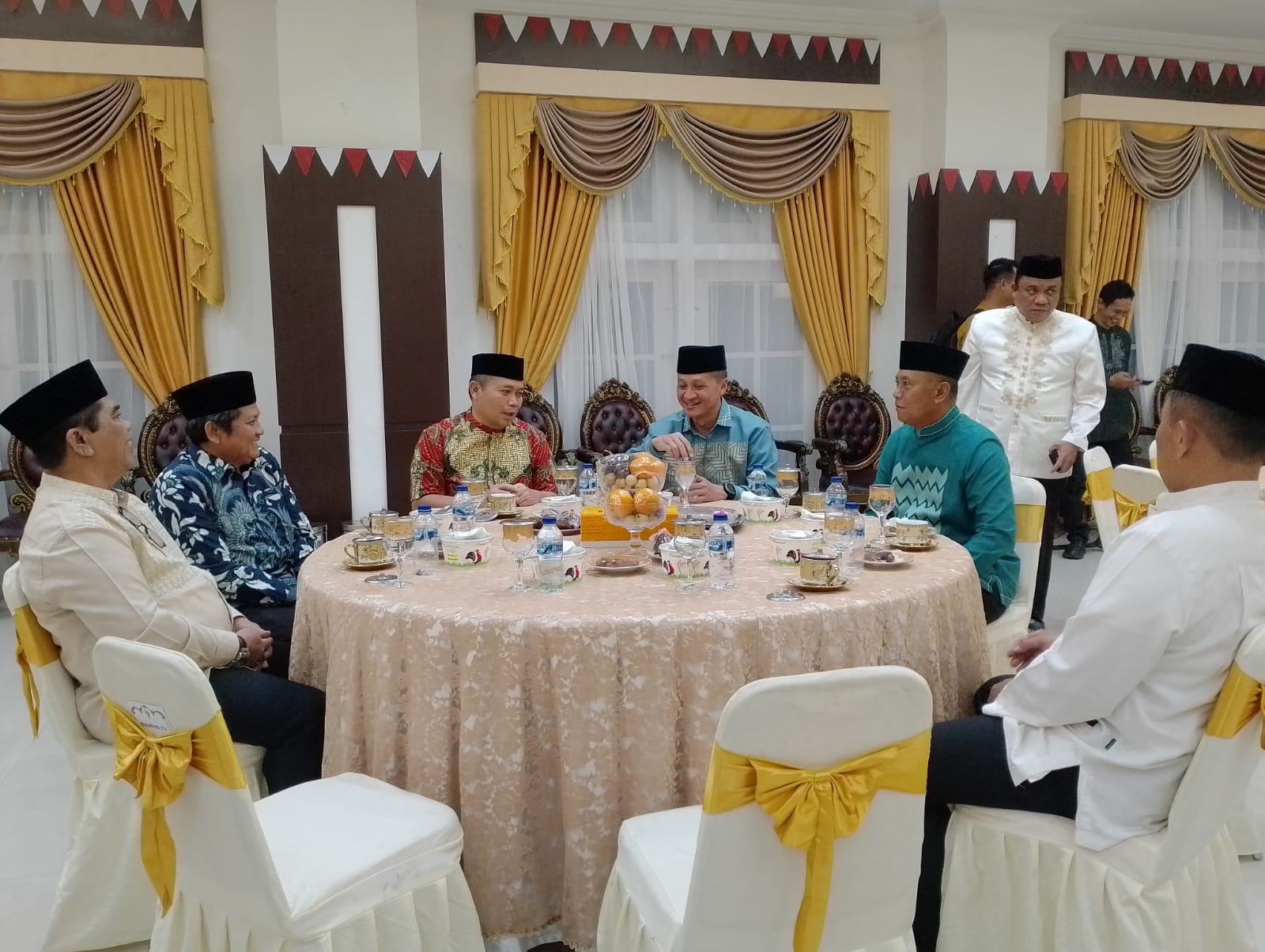  Pemprov Gorontalo Buka Puasa Bersama Pangdam XIII/Merdeka   