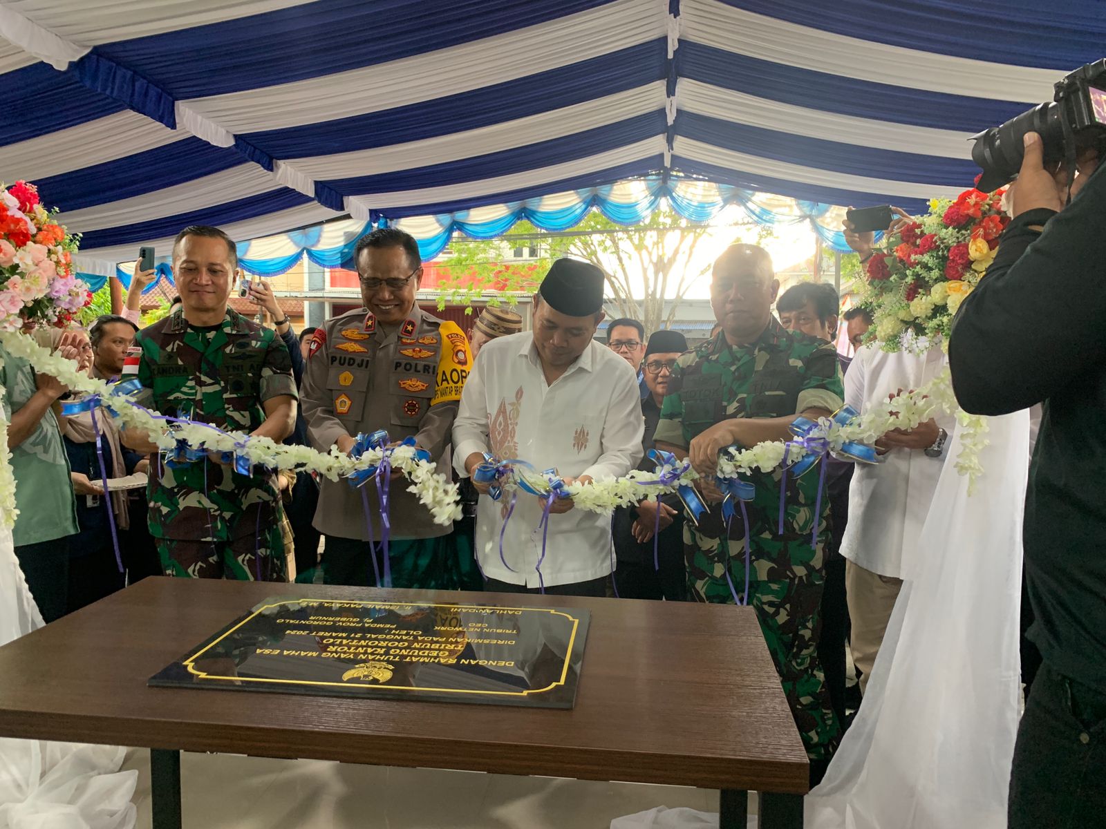  Kantor Baru Tribun Gorontalo Diresmikan Penjagub Ismail