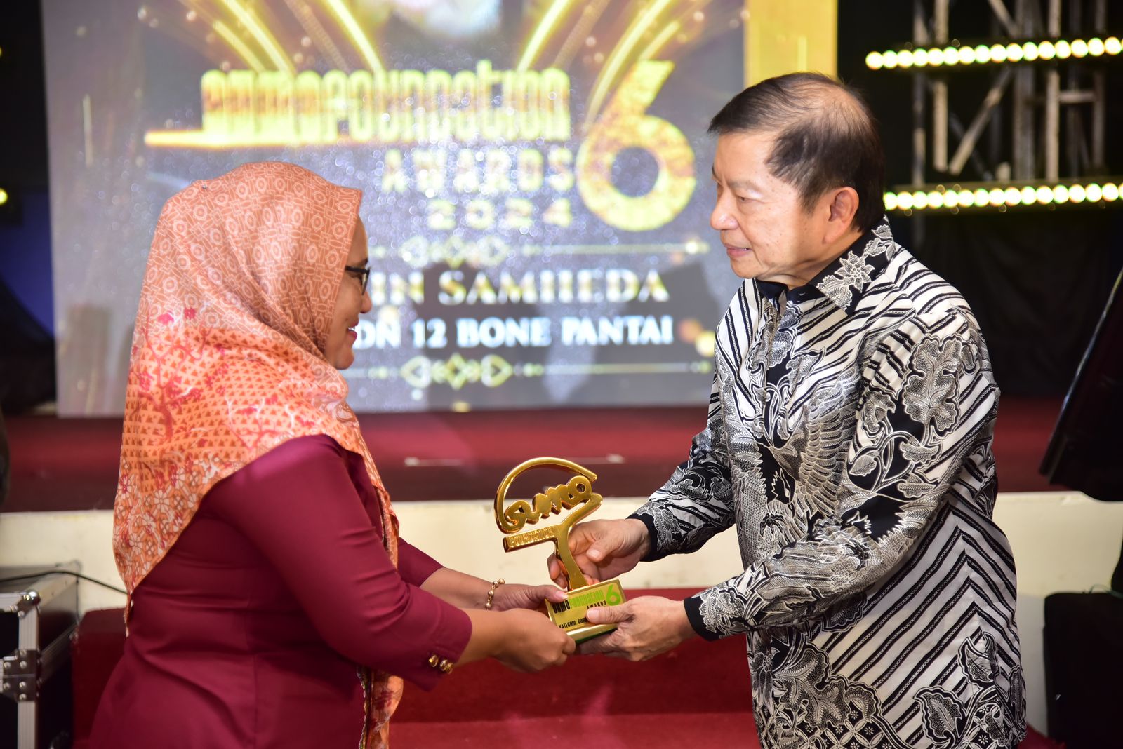  Enam Tokoh Inspiratif Terima Penghargaan SuMo Foundation Award 2024