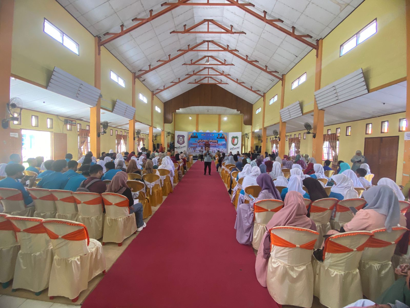  Job Fair Program SMK Pusat Keunggulan di SMK Negeri 1 Gorontalo