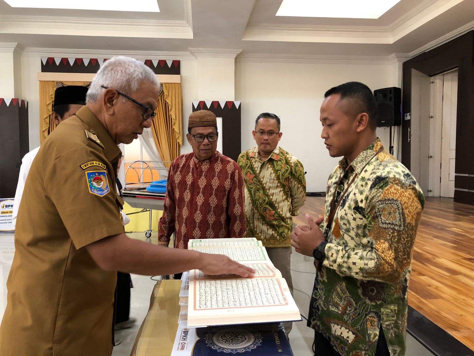  32 Masjid di Gorontalo Terima Bantuan 1000 Al-Qur’an dari BPKH RI   