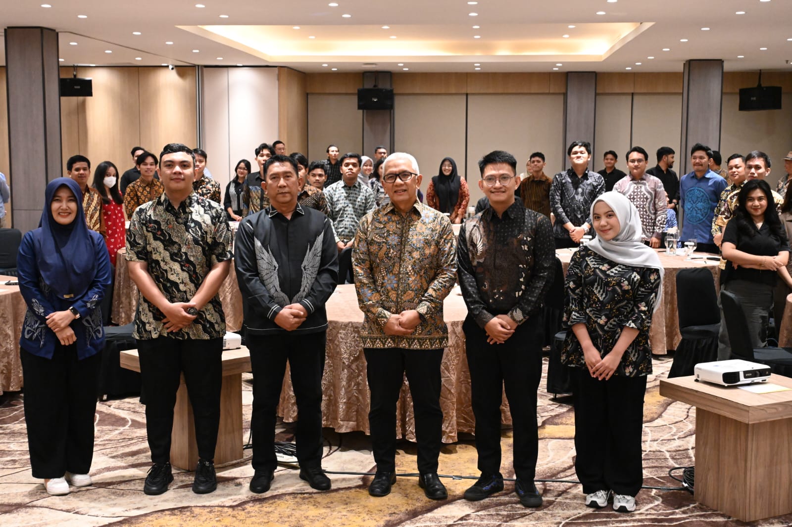  Pj Gubernur Gorontalo Dialog dengan Mahasiswa Rantau di Jakarta 