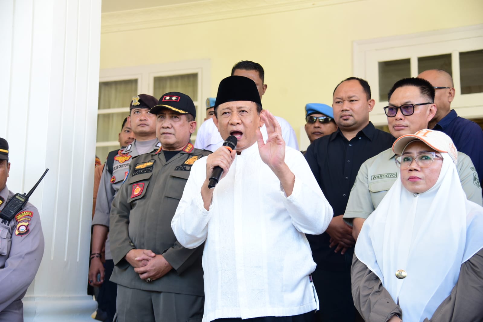 Tanggapi Aspirasi Buruh, Gubernur Gorontalo Bentuk Tim Khusus   