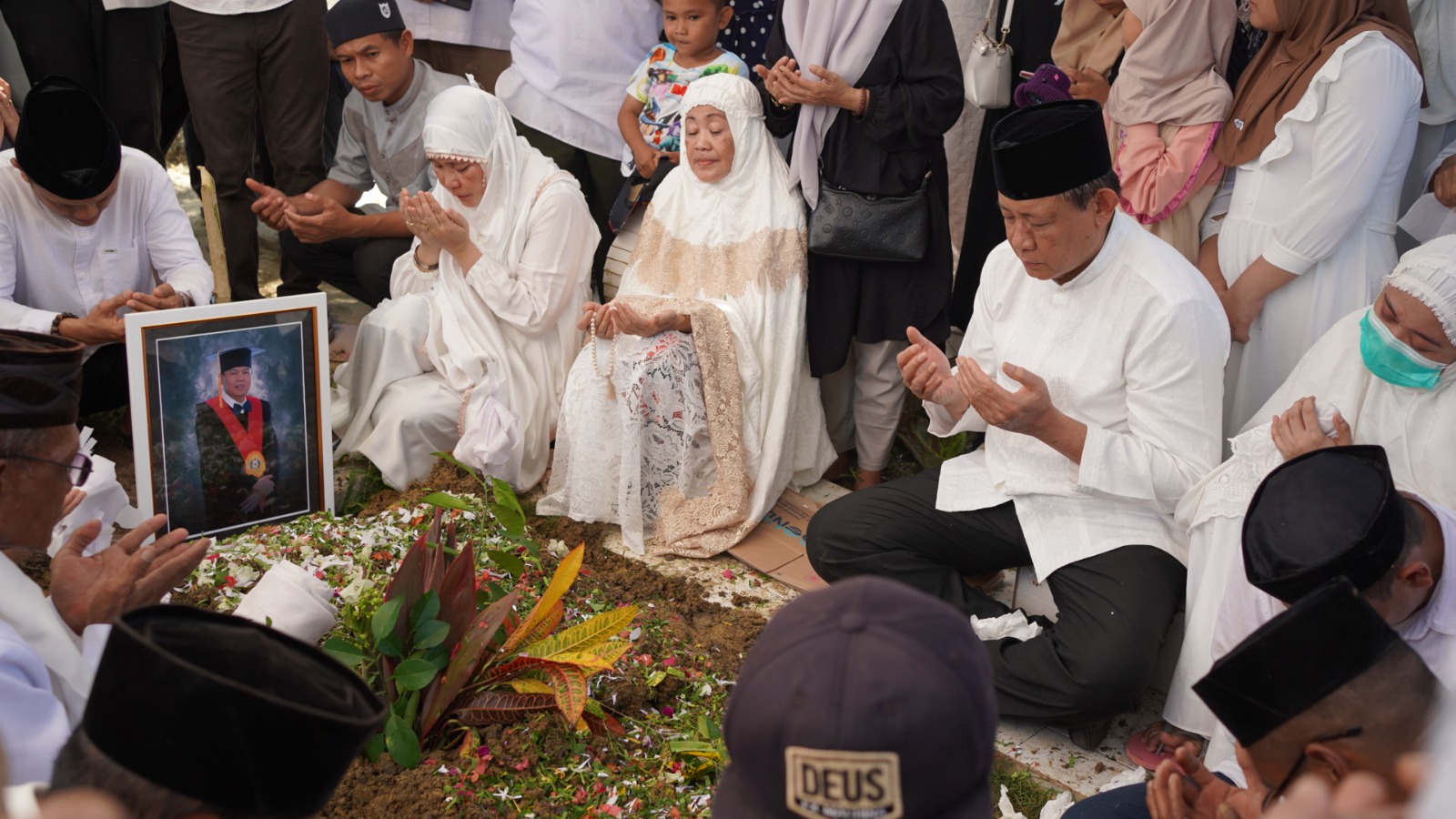 Gubernur Sampaikan Duka Wafatnya Mantan Ketua Deprov Gorontalo   