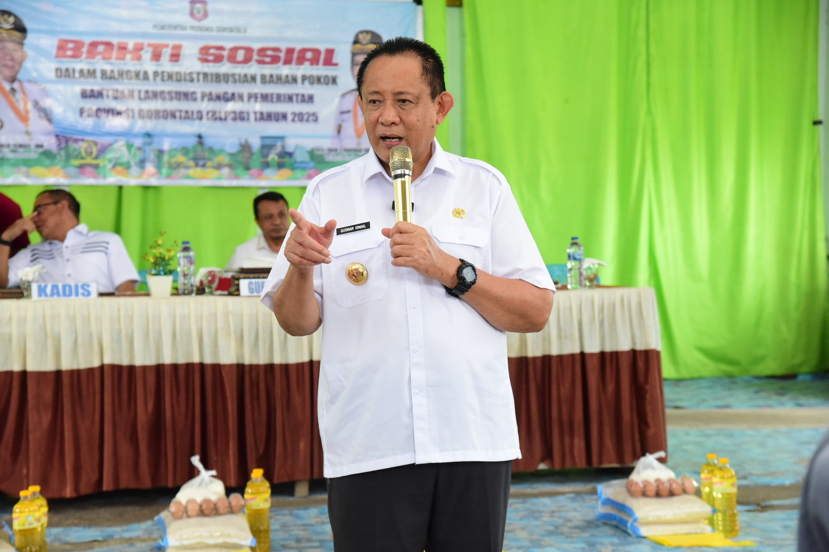  Gusnar Ismail Tidak Ingin Ada Anak Putus Sekolah