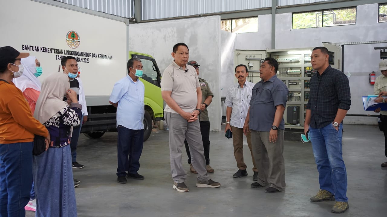 Gusnar Ismail Tinjau Fasilitas Pembakaran Limbah B3, Kurangi Pencemaran Lingkungan sampai Peningkatan PAD