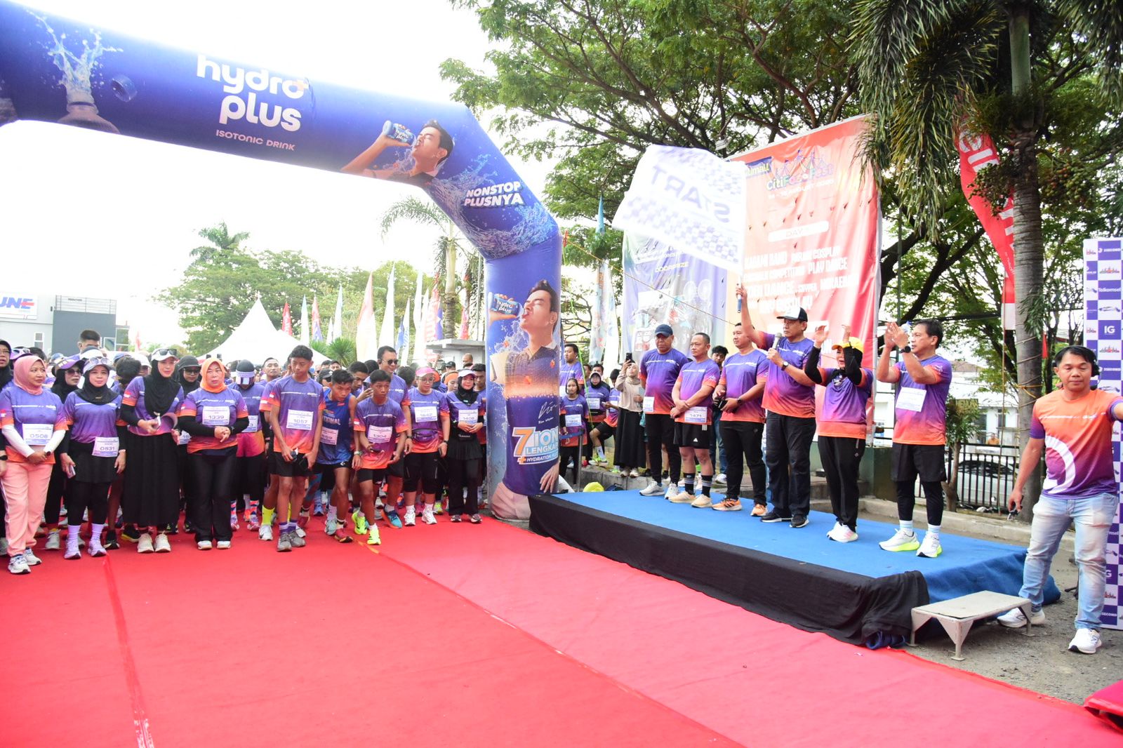  Gubernur Gusnar Lepas 2000 Peserta Fun Run 5K