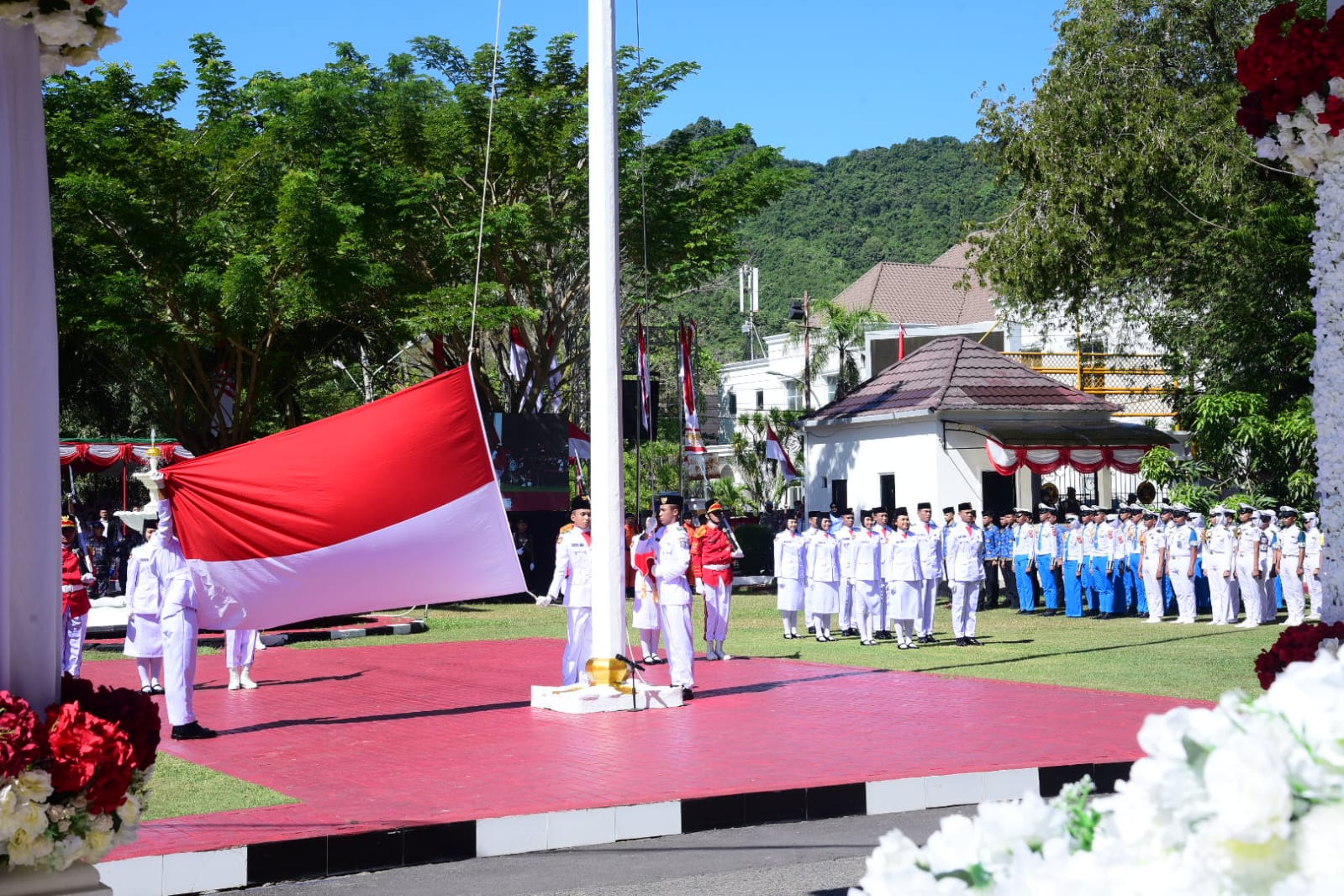  Wagub Bangga Paskibraka Gorontalo Tampil Sempurna Kibarkan Merah Putih   
