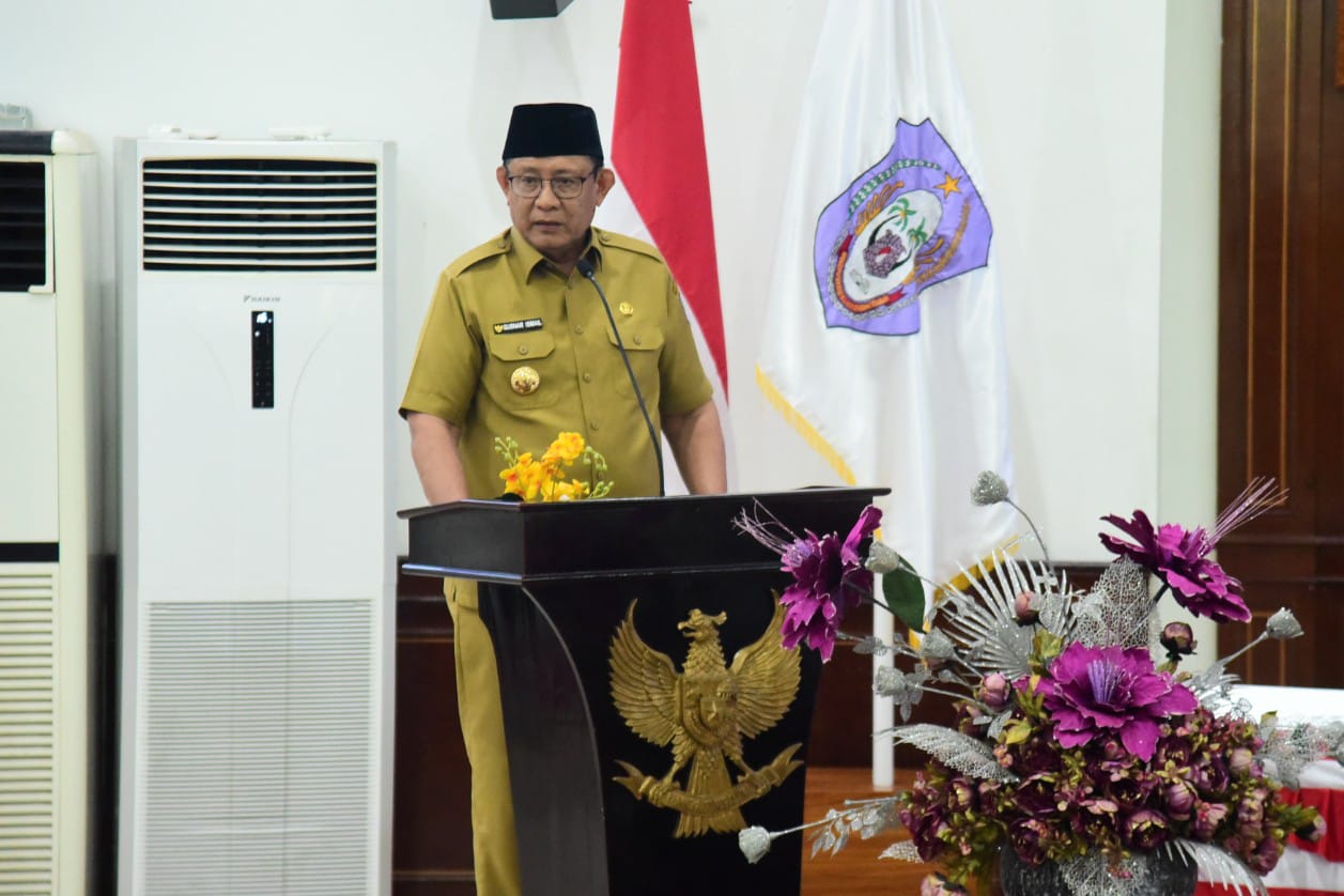 Gubernur Gusnar Jelaskan Perubahan APBD 2025 pada Paripurna DPRD