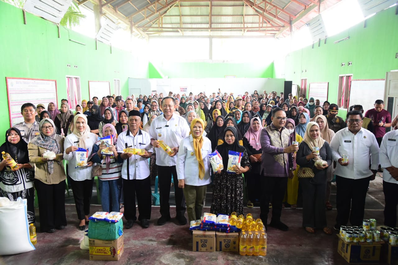 Ribuan UMKM Gorontalo Terima Bantuan Usaha dari Gusnar-Idah