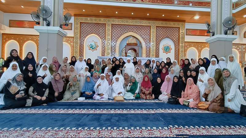  Jemaah Kota Gorontalo Tahun 2025 Bentuk Persaudaraan Haji