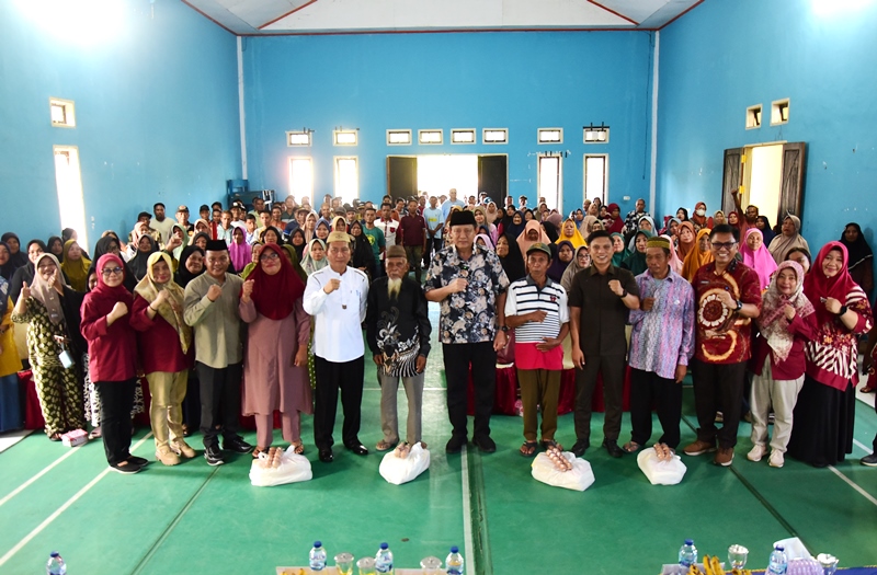 255 KPM di Boliyohuto Terima Bantuan Pangan Pemprov Gorontalo