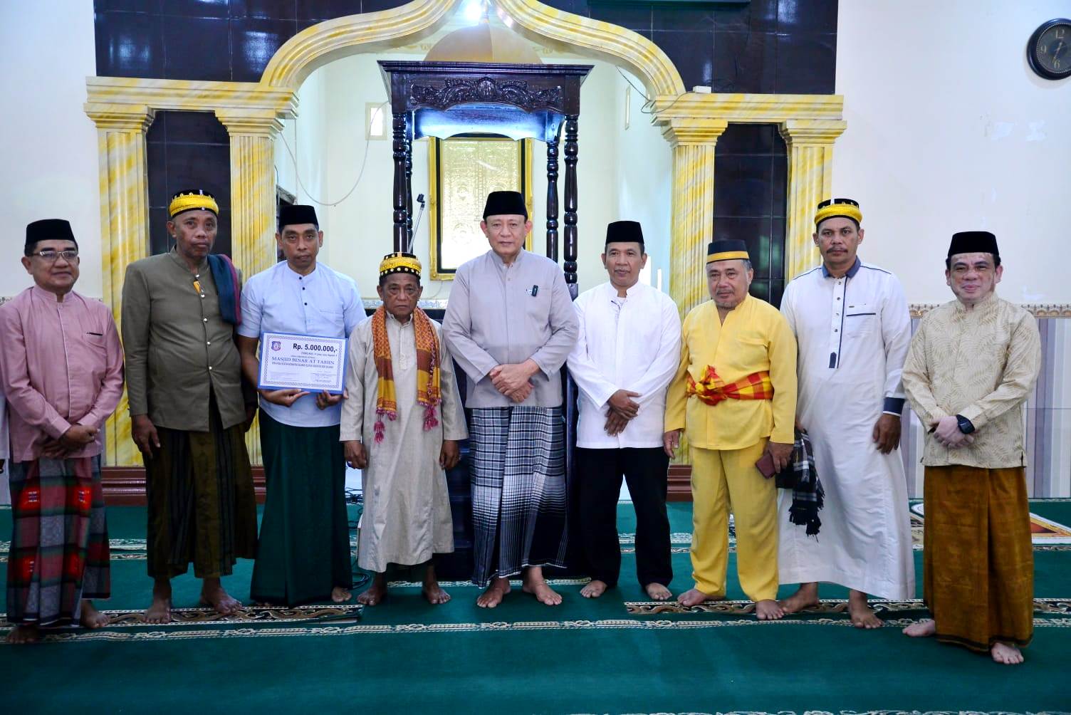 Gubernur Gusnar Safari Jumat di Masjid At Tabiin Bulango Selatan