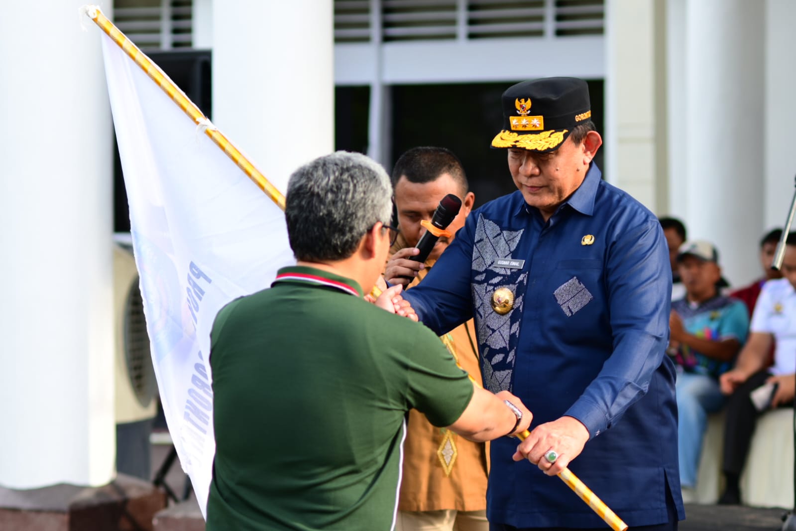  Gubernur Gusnar Lepas Kontingen POPNAS dan PEPARPENAS