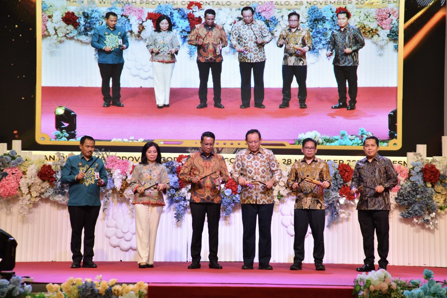  Menkum RI Resmikan 729 Posbakum Desa/Kelurahan di Gorontalo