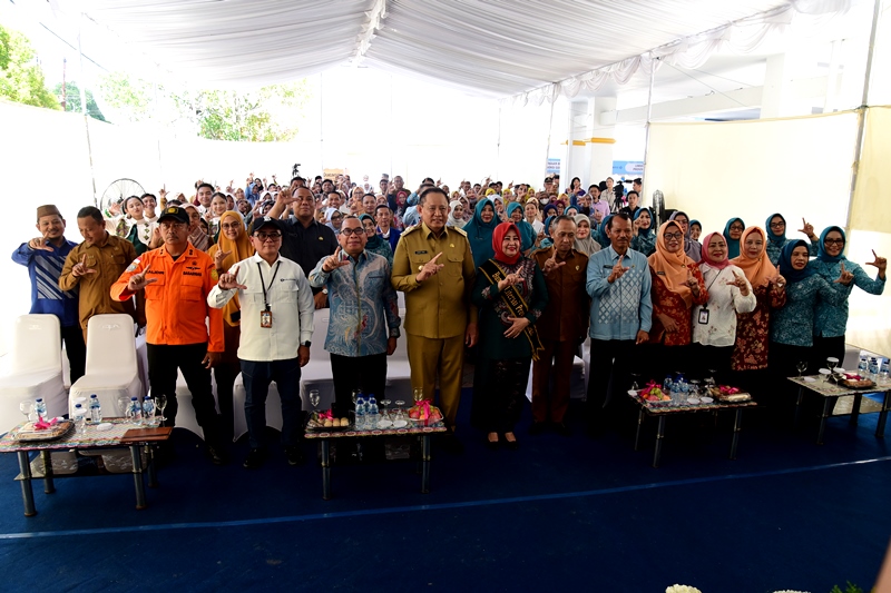  Gubernur Gusnar Buka Festival Literasi 2025: Menyulut Semangat Membaca Menuju Indonesia Emas 2045