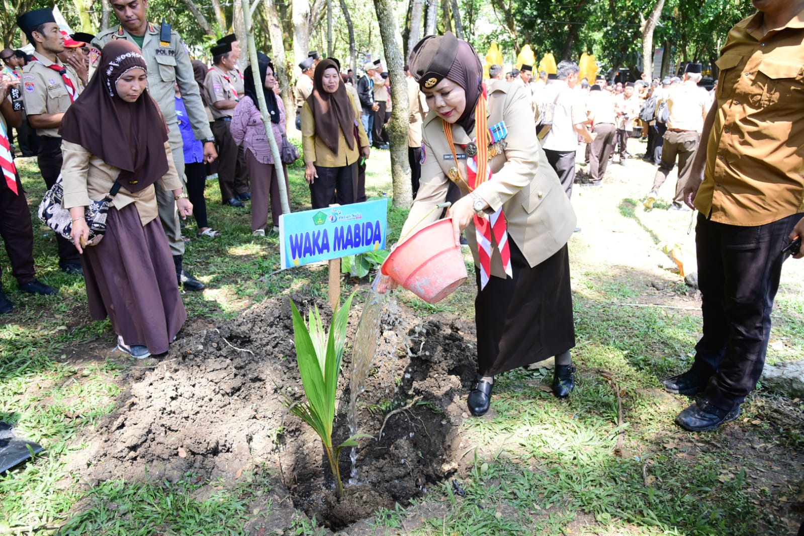  Penanaman Pohon Kelapa Jadi Simbol Peran Saka Nasional di Gorontalo