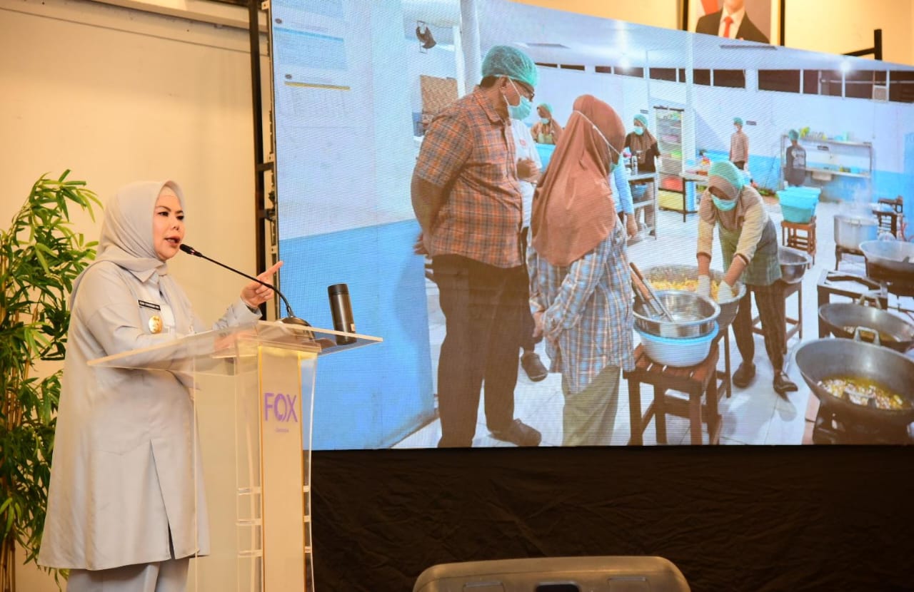  Wagub Gorontalo Paparkan Temuan Sidak pada Evaluasi MBG Tahap II   