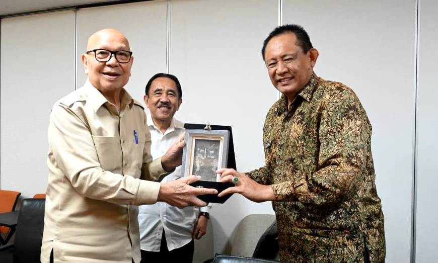  Pertemuan Hangat di Jakarta, Gusnar Ismail dan Glenny Kairupan Bahas Armada Udara Di Gorontalo