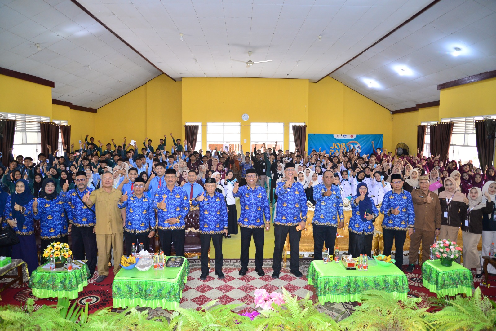  Sekdaprov Gorontalo Lepas 279 Siswa SMK Negeri 1 Limboto