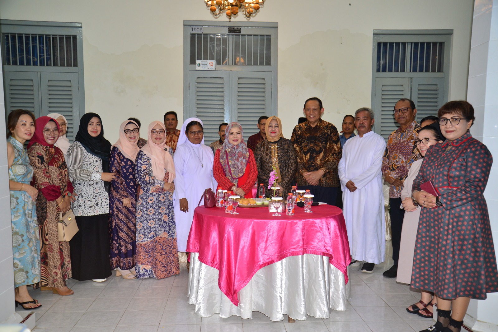  Silaturahmi Natal, Bukti Pemprov Gorontalo Jaga Kerukunan