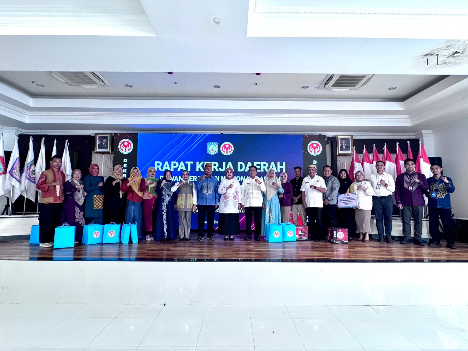  Ketua Dekranasda Dorong Regenerasi dan Keadilan Perajin Karawo