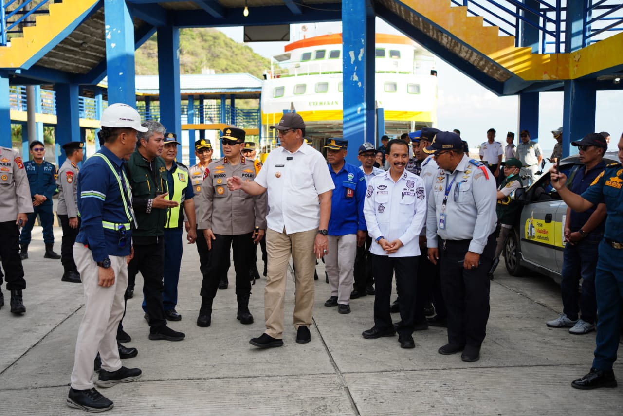  Pastikan Keamanan Pelayaran, Gubernur Gorontalo Tinjau Kesiapan Keberangkatan Kapal