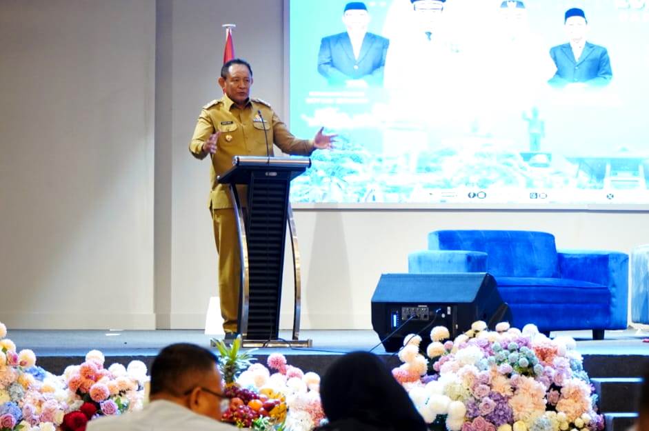  Buka Rakerkesda, Gubernur Gusnar Tekankan Tiga Aspek Transformasi Kesehatan