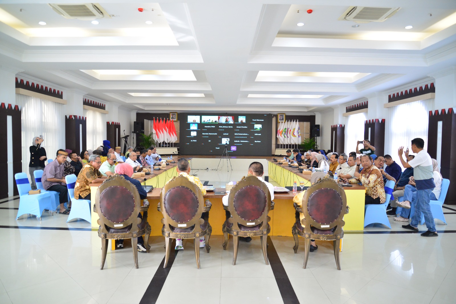  Gusnar Mantapkan Persiapan Pencanangan Hilirisasi Ayam Terintegrasi di Gorut