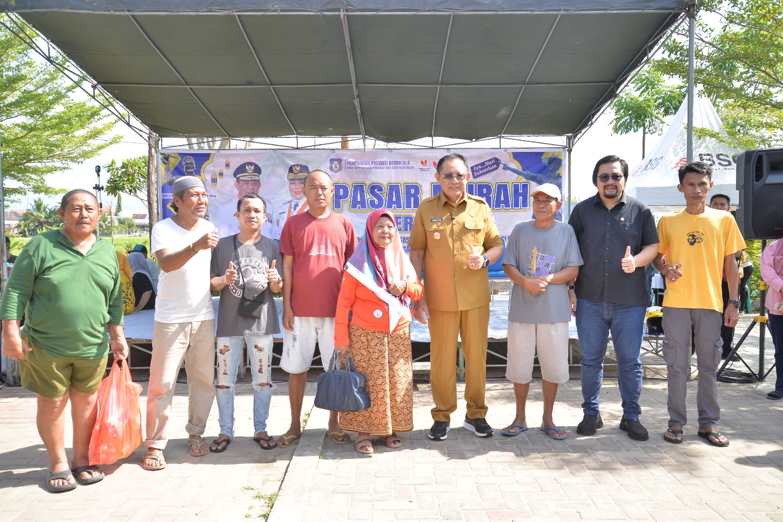  Selain Sembako, Warga Harap LPG Hadir di Pasar Murah