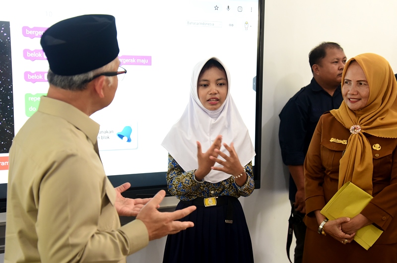 Siswi Gorontalo Sampaikan Terima Kasih ke Presiden Prabowo Subianto