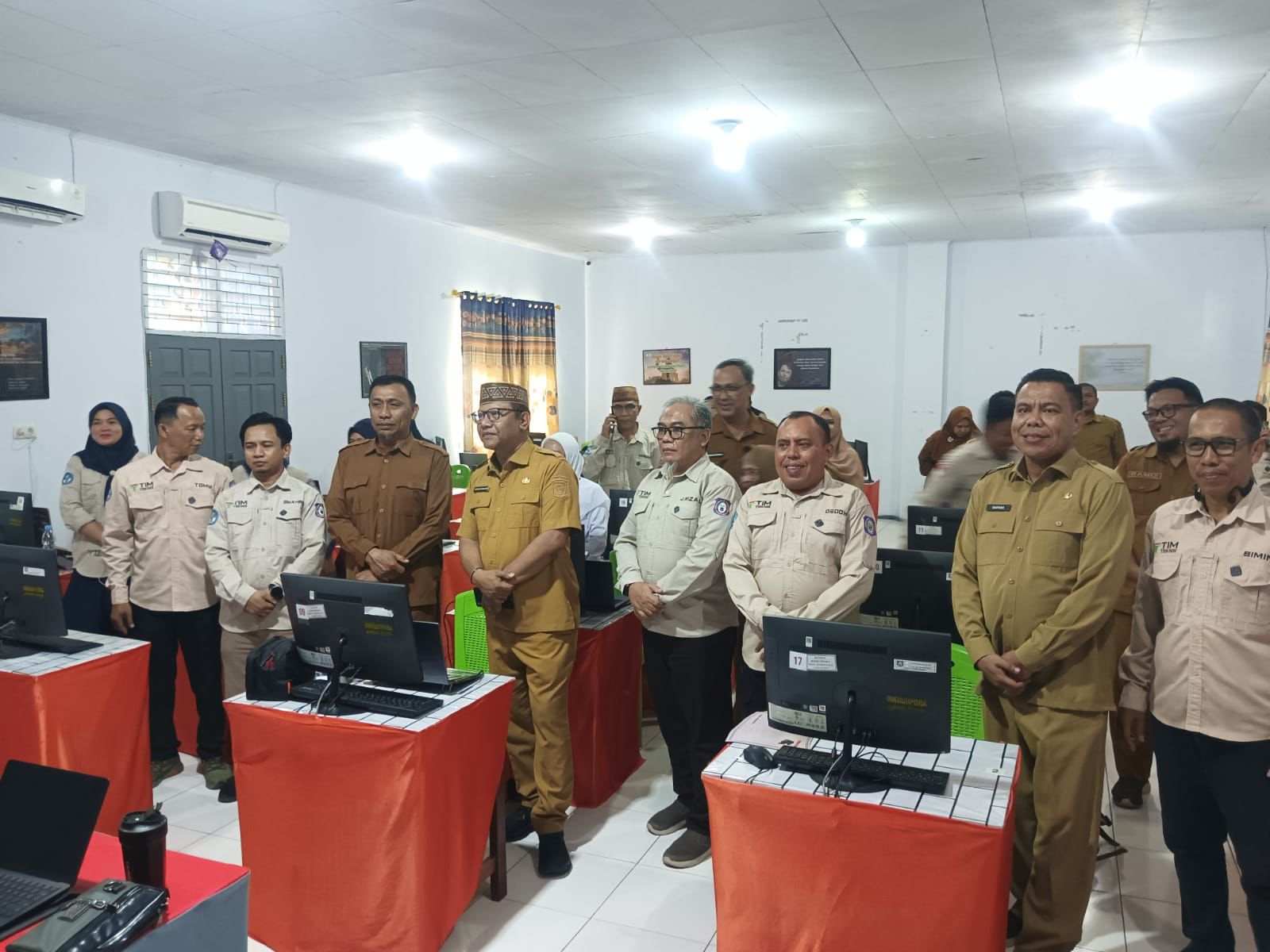 Sekdaprov Bersama Dikbud Gorontalo Pantau TKA SMP/MTs Secara Terpusat