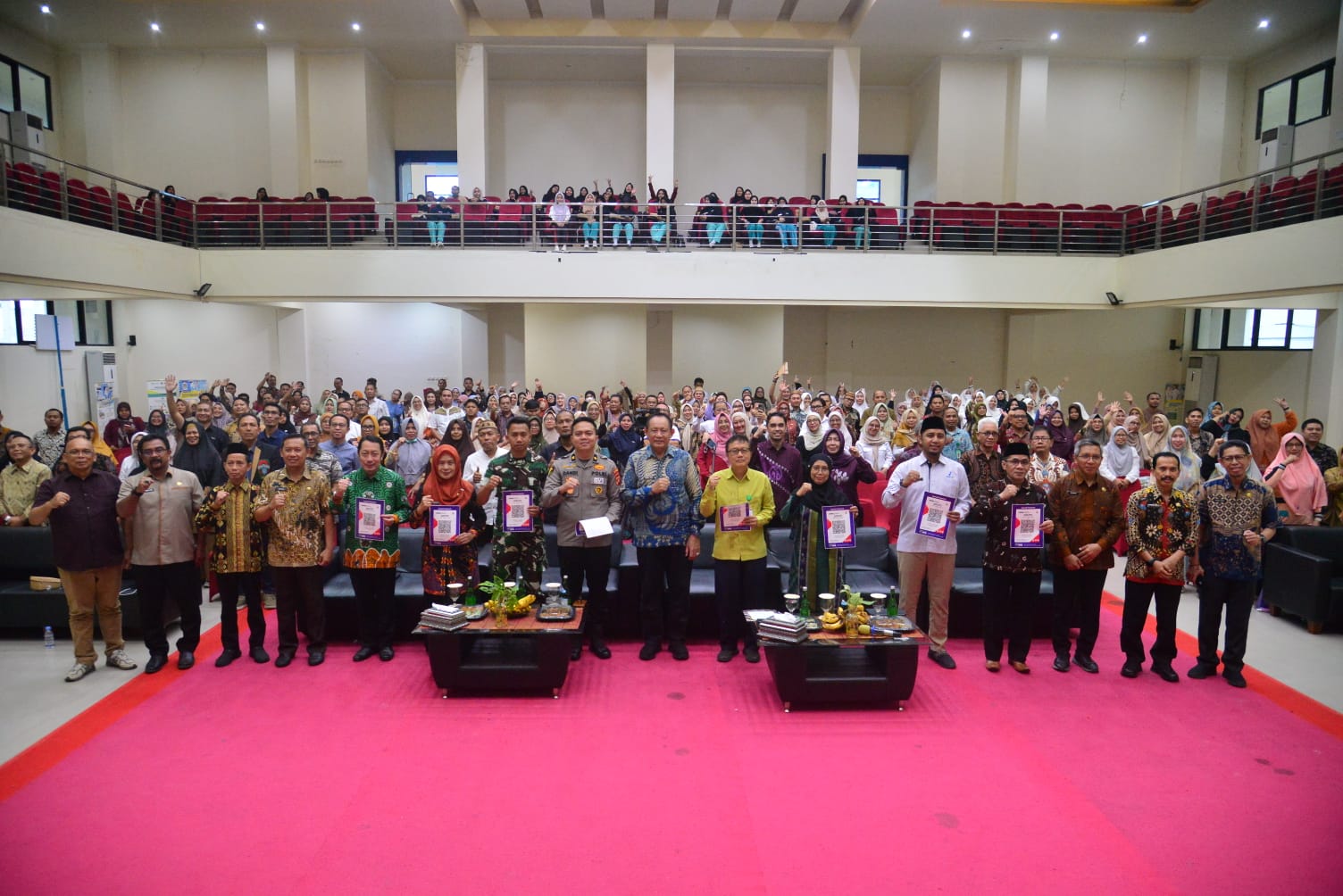  Silaturahmi dengan Komunitas Kesehatan, Gubernur Gusnar Apresiasi Kinerja Nakes