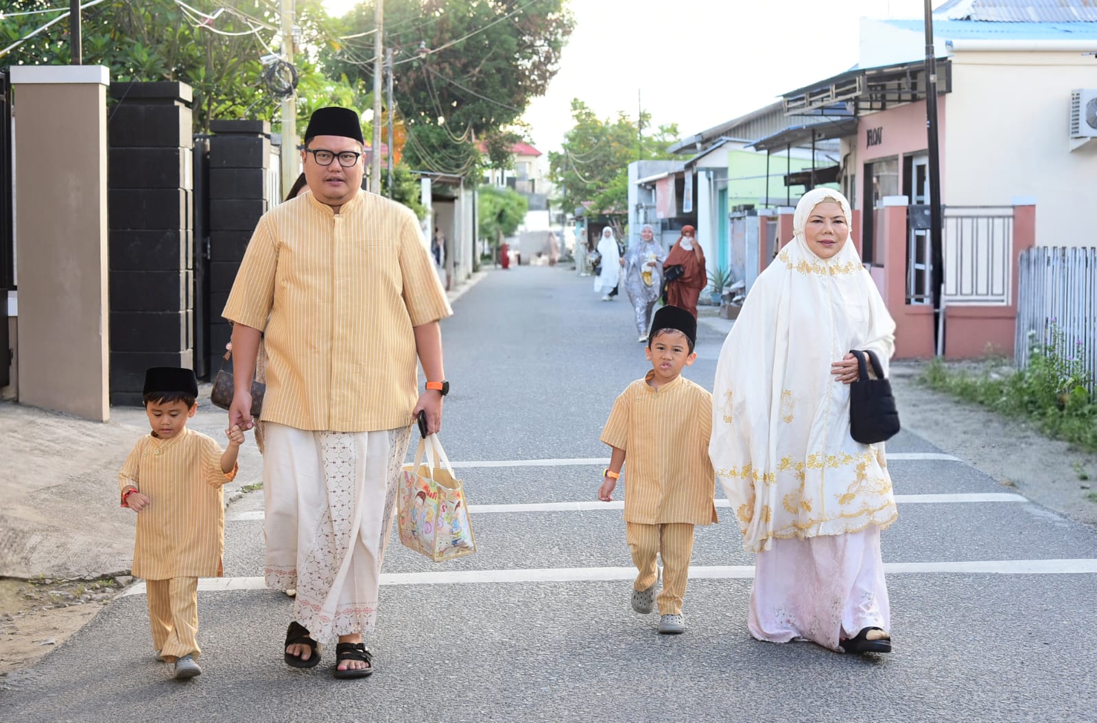  Wagub Gorontalo Salat Iduladha di Masjid Asy-Syahidah