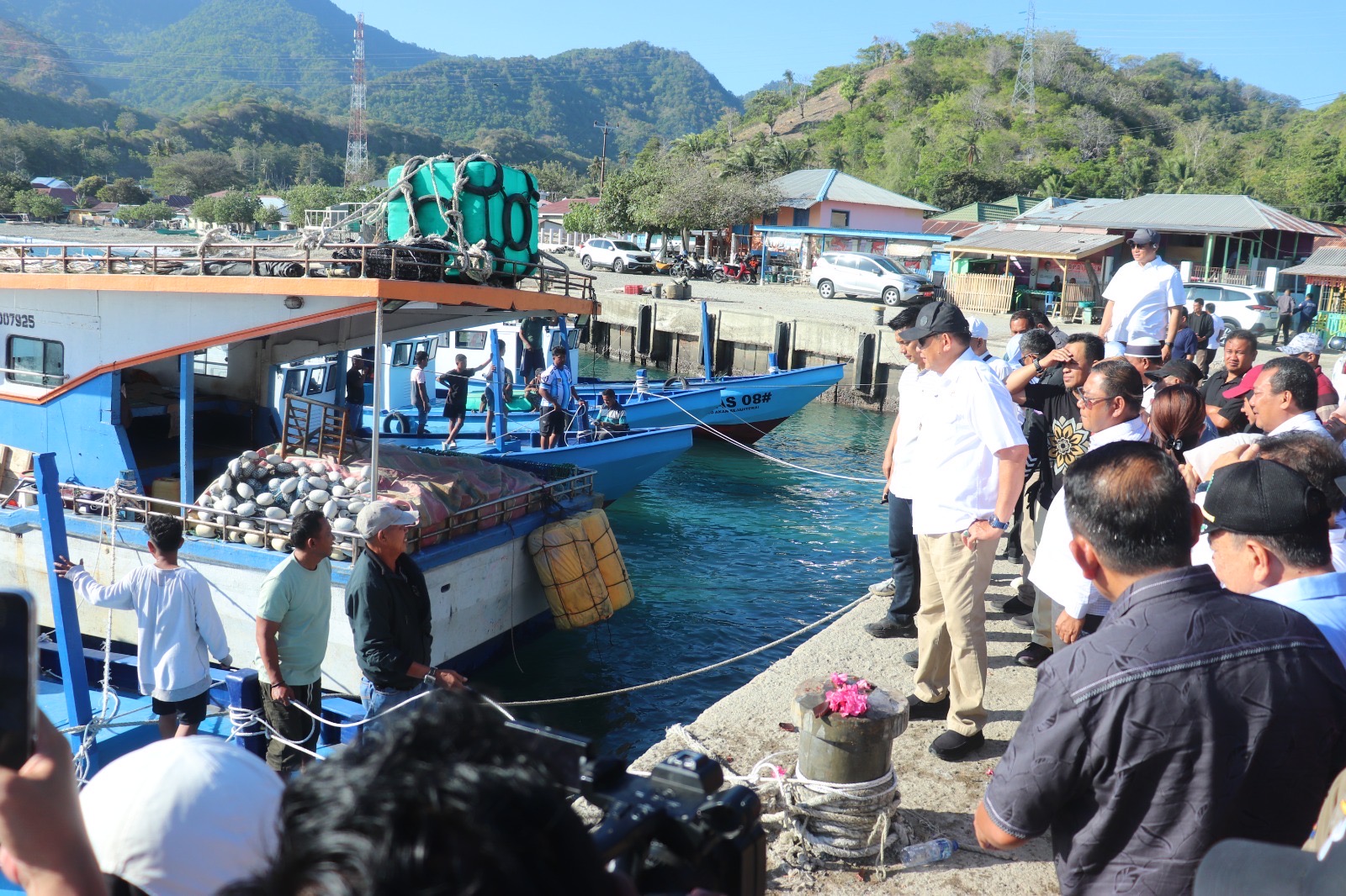  Wujudkan Agromaritim, Sejumlah Nelayan Gorontalo Terima Sarana Hingga Asuransi