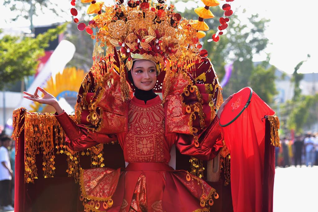  47 Tim Meriahkan Gorontalo Karnaval Karawo 2026