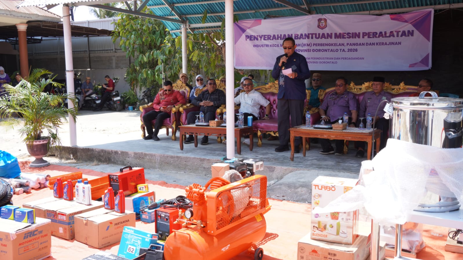  113 Pelaku IKM di Bolihuangga Terima Bantuan Peralatan