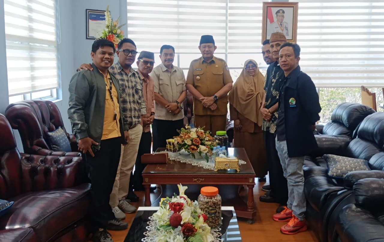  Gubernur Gusnar Ismail Terima Audiensi Dekopinwil Gorontalo, Bahas Penguatan Koperasi hingga Persiapan Muswil
