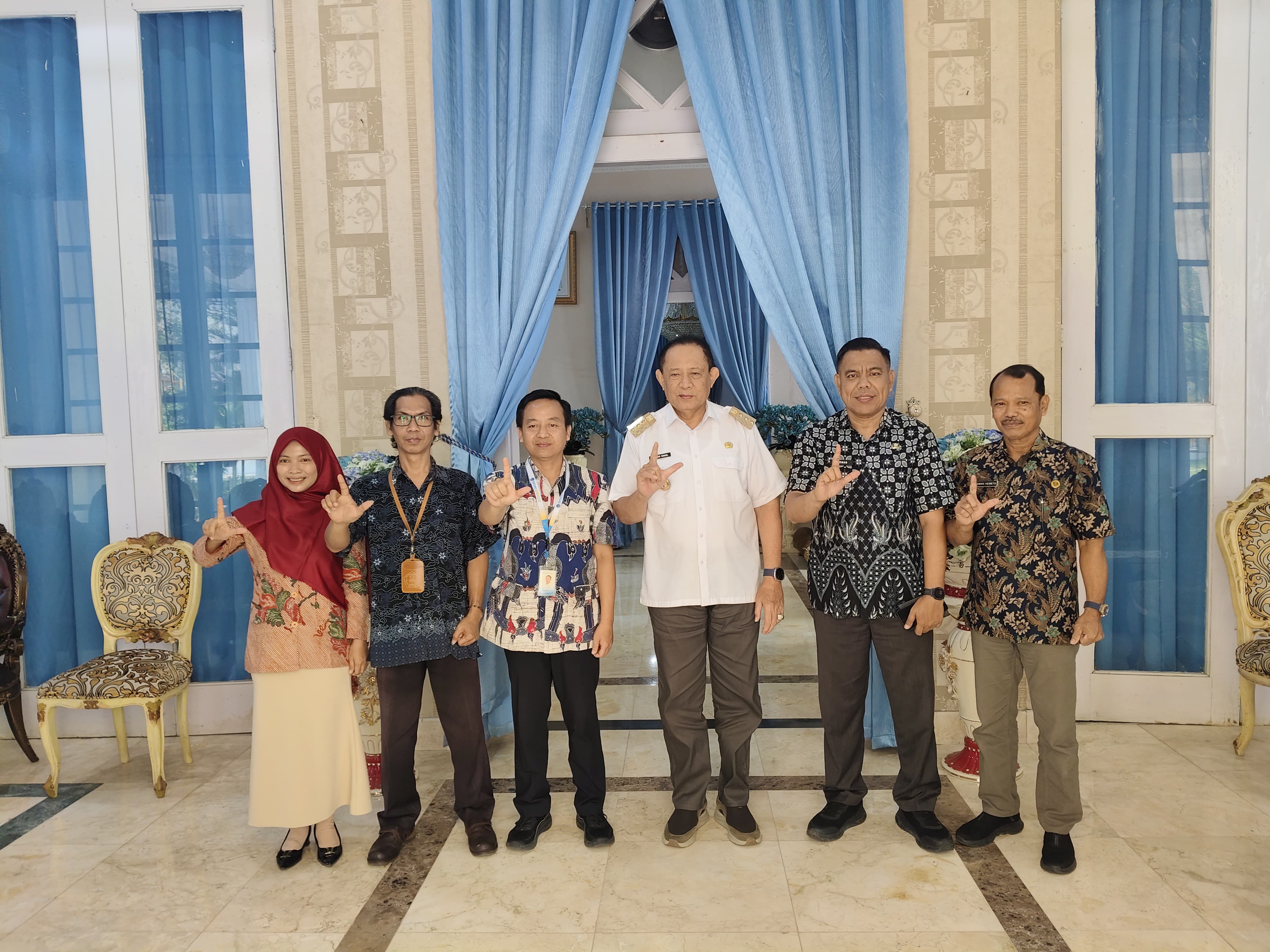  Gubernur Gusnar Terima Audiensi Kepala Kantor Bahasa Gorontalo, Bahas Literasi hingga Bahasa Daerah