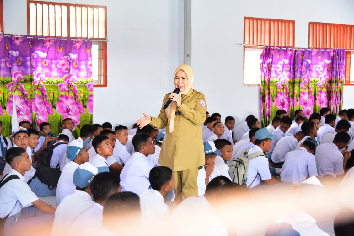  Edukasi HIV-AIDS, Wagub Idah Ingatkan Pelajar Hindari Tato dan Perilaku Berisiko